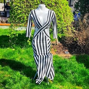 SZ M Striped dress